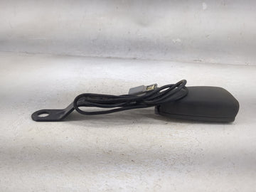 2000-2004 Volvo C70 Passenger Front Seatbelt Buckle