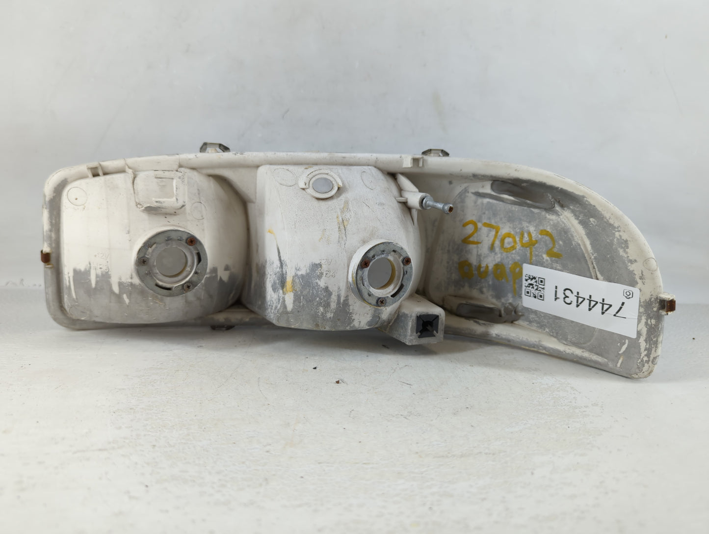 2004 Volvo S60 Driver Left Oem Head Light Headlight Lamp - Oemusedautoparts1.com