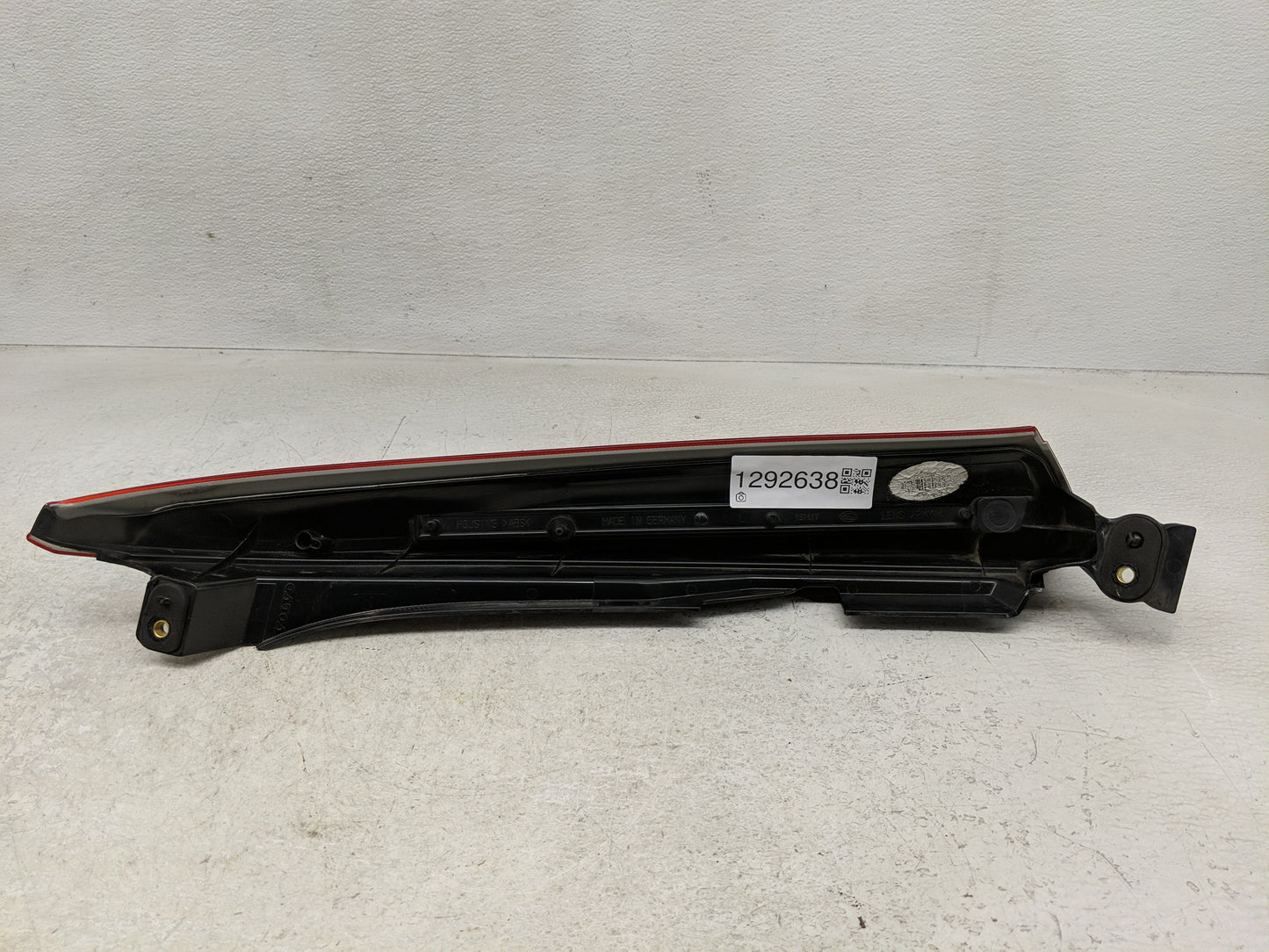2003-2006 Volvo Xc90 Tail Light Assembly Driver Left OEM P/N:157617 Fits Fits 2003 2004 2005 2006 OEM Used Auto Parts - Oemu