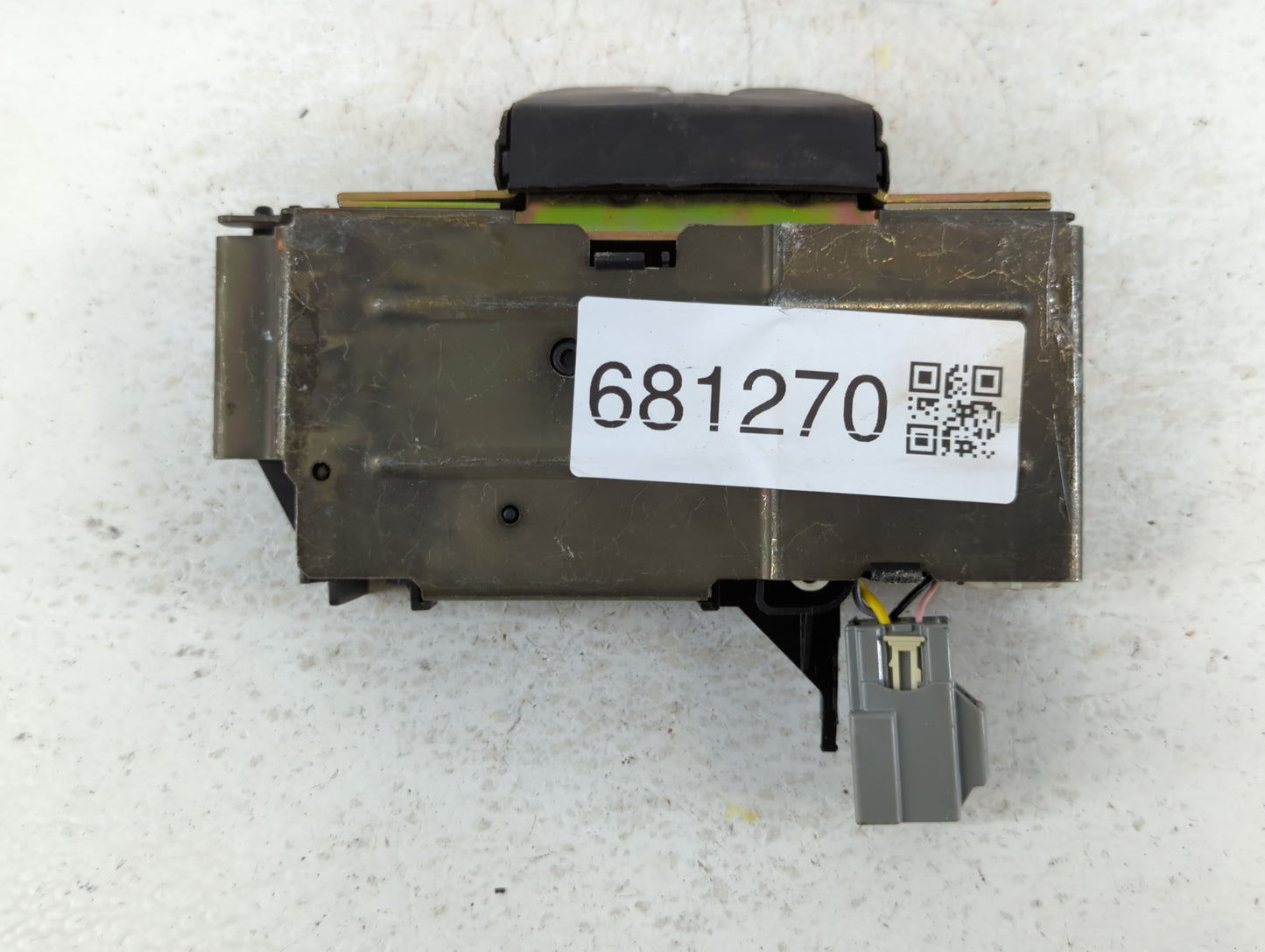 2004 Volvo Xc90 Door Latch - Oemusedautoparts1.com