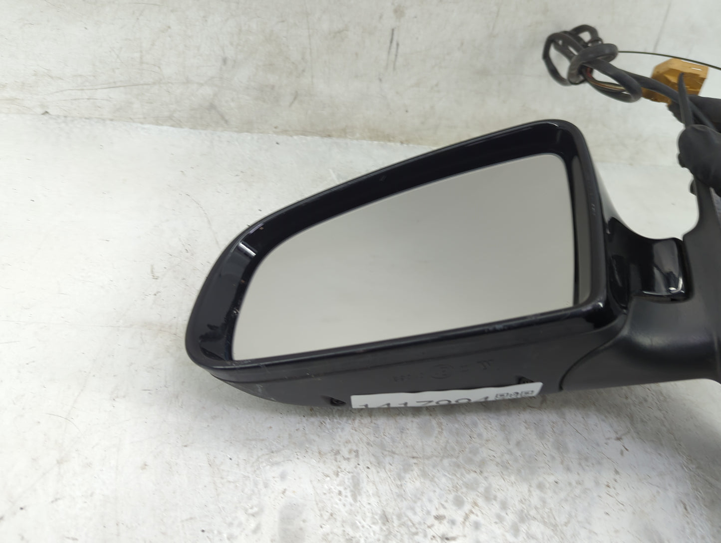 2002-2008 Audi A4 Driver Side View Mirror - Left Door Mirror OEM Used - Oemusedautoparts1.com