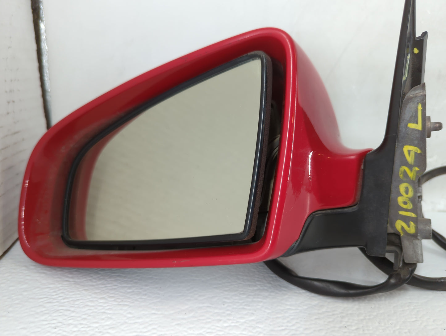 2003-2005 Audi A4 Driver Side View Mirror - Left Door Mirror OEM Used - Oemusedautoparts1.com