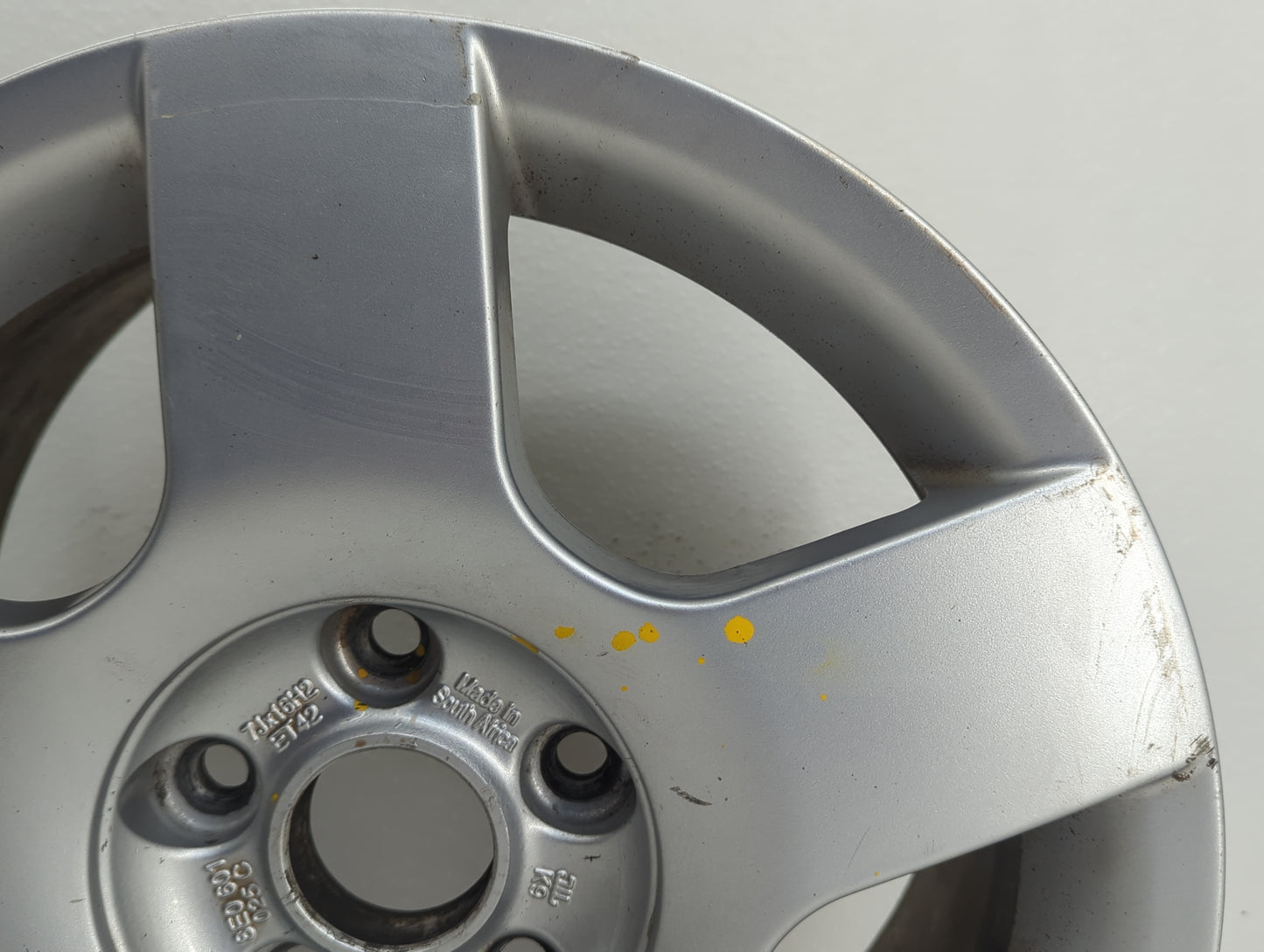 2002-2005 Audi A4 Oem Wheel Rim Silver - Oemusedautoparts1.com