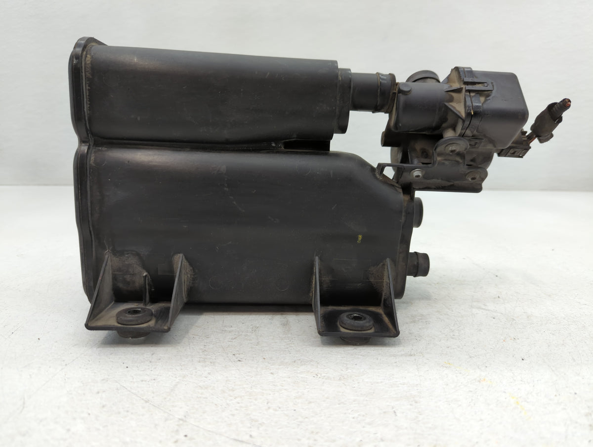 2005 Bmw 645ci Fuel Vapor Charcoal Canister - Oemusedautoparts1.com