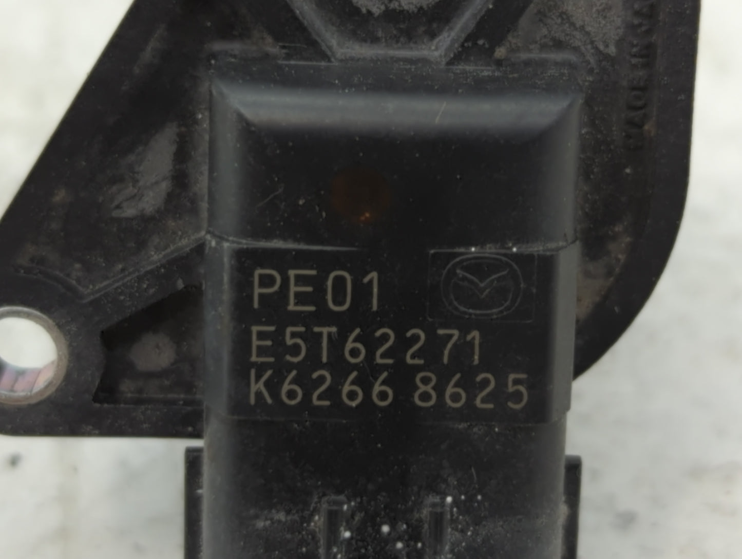 2004-2006 Bmw X3 Mass Air Flow Meter Maf - Oemusedautoparts1.com