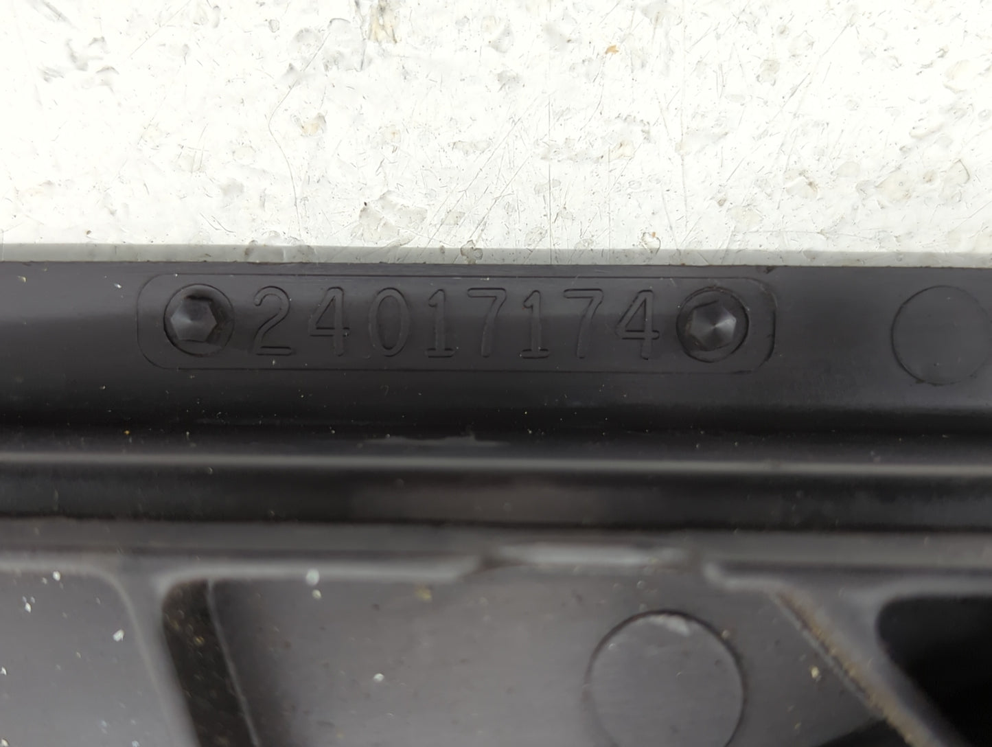 2002-2005 Buick Century Left Radiator Fan Motor Assembly - Oemusedautoparts1.com