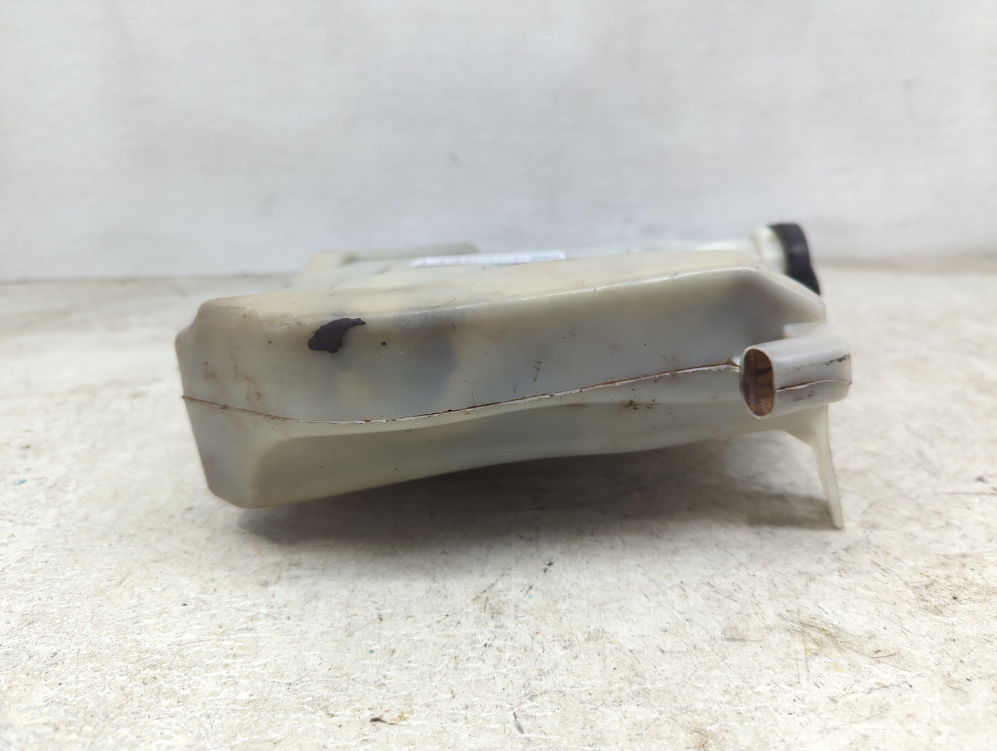 2005-2009 Buick Lacrosse Radiator Coolant Overflow Expansion Tank Bottle 1449326 - Oemusedautoparts1.com