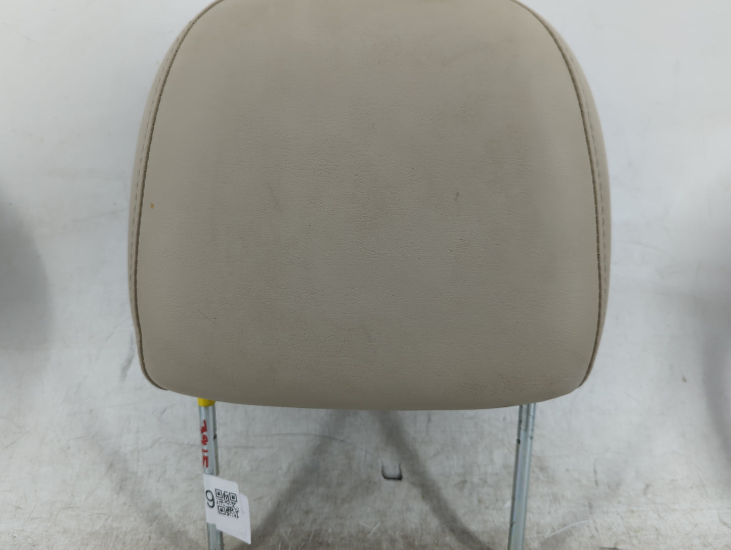2005-2009 Buick Lacrosse Headrest Head Rest Front Driver Passenger Seat Fits Fits 2005 2006 2007 2008 2009 OEM Used Auto Par