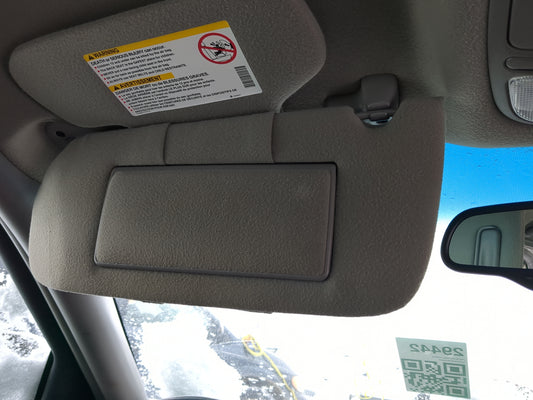 2000-2005 Buick Park Avenue Sun Visor Shade Replacement Driver Left Mirror Fits Fits 2000 2001 2002 2003 2004 2005 OEM Used Auto Parts