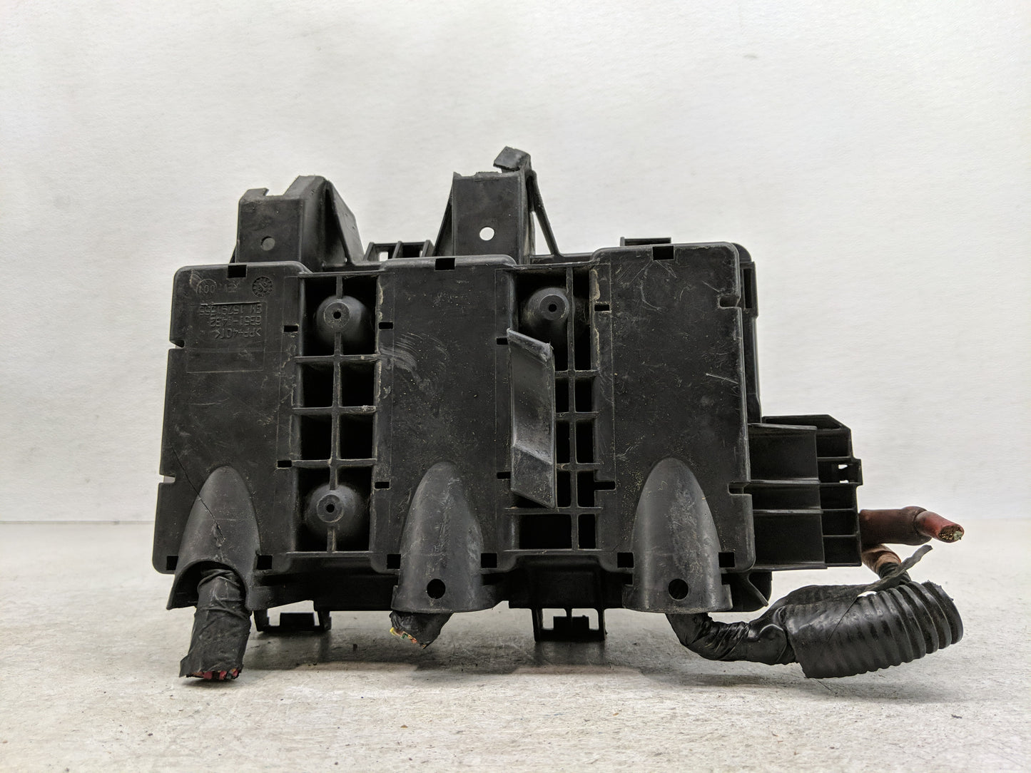 2005-2007 Buick Terraza Fusebox Fuse Box Panel Relay Module Fits Fits 2005 2006 2007 2008 2009 OEM Used Auto Parts - Oemused