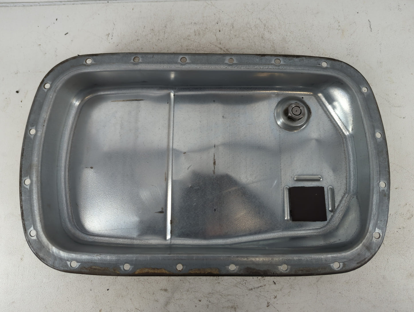 2004-2005 Cadillac Cts Engine Oil Pan Fits Fits 2004 2005 OEM Used Auto Parts - Oemusedautoparts1.com