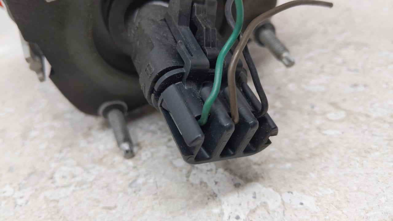 2005-2010 Chevrolet Cobalt Tail Light Assembly Passenger Right OEM Fits Fits 2005 2006 2007 2008 2009 2010 OEM Used Auto Par