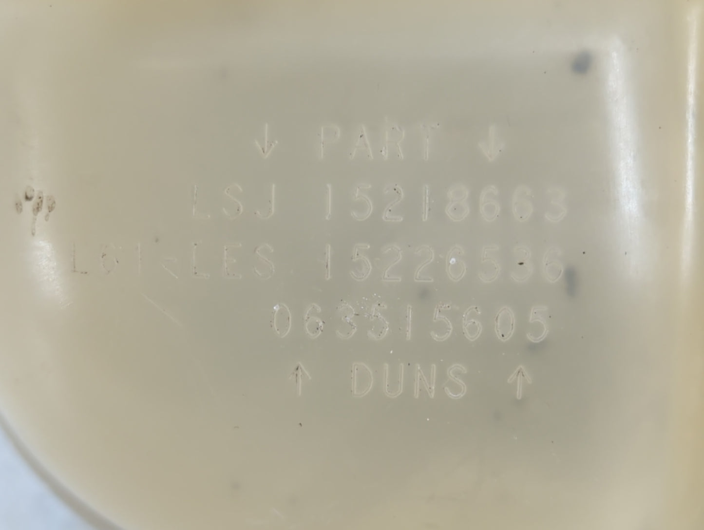 2005 Chevrolet Cobalt Radiator Coolant Overflow Expansion Tank Bottle - Oemusedautoparts1.com