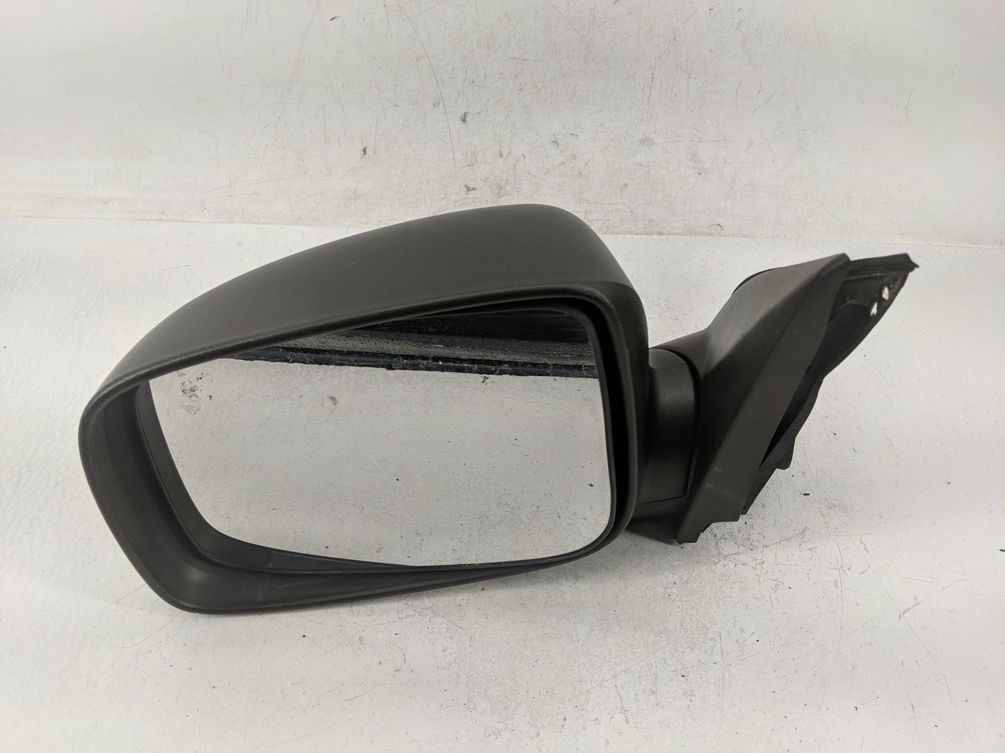 2004-2012 Chevrolet Colorado Side Mirror Replacement Driver Left View Door Mirror Fits OEM Used Auto Parts - Oemusedautopart