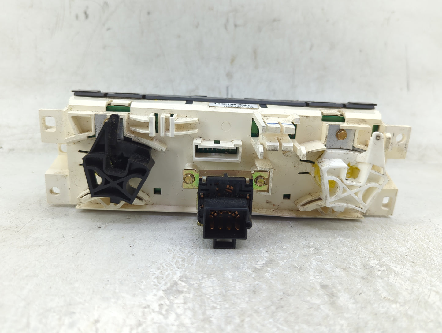 2004-2012 Chevrolet Colorado Climate Control Module Temperature AC/Heater Replacement P/N:15221922 Fits OEM Used Auto Parts