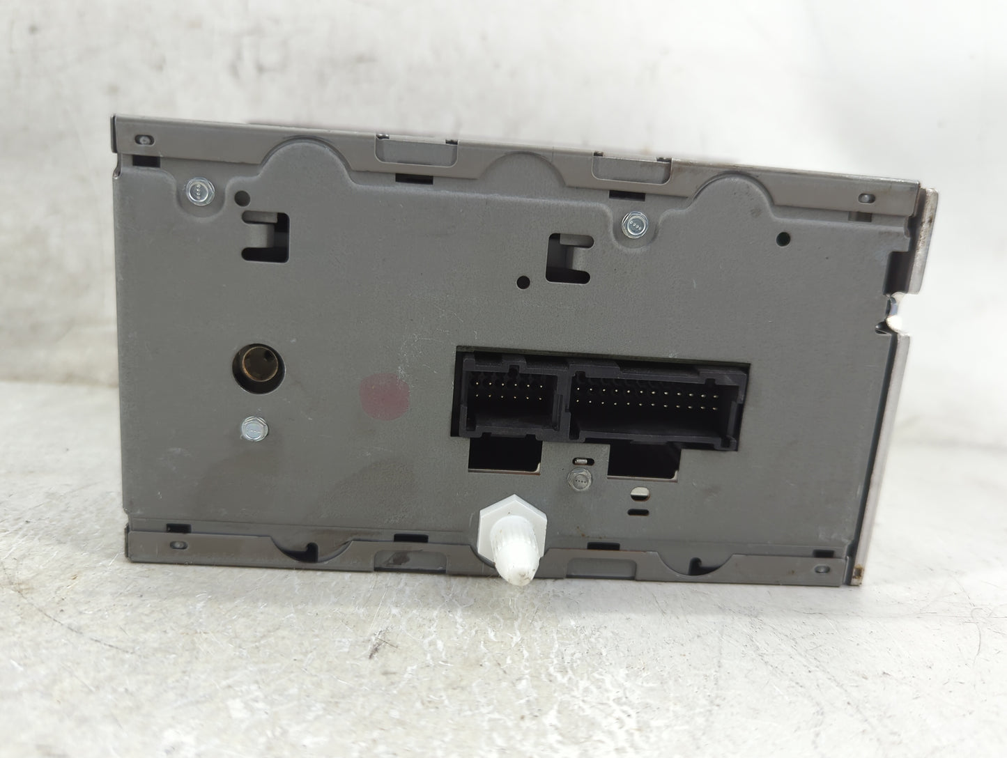 2005-2012 Chevrolet Colorado Radio AM FM Cd Player Receiver Replacement P/N:15216905 Fits OEM Used Auto Parts - Oemusedautop