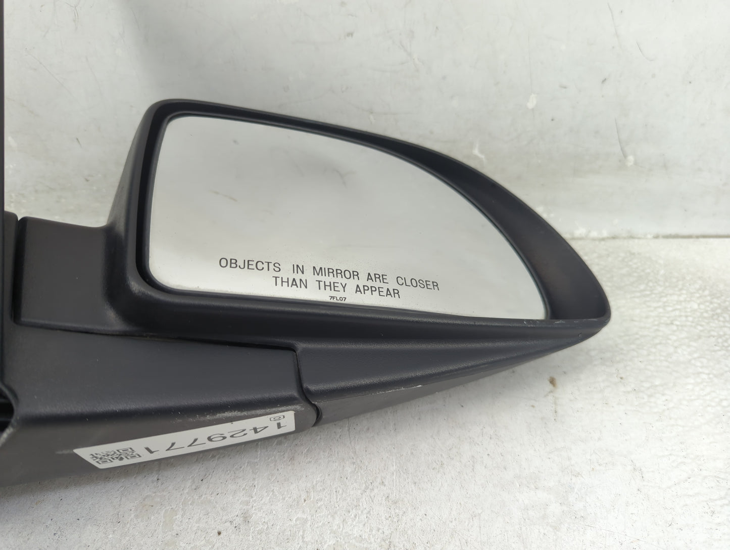 2005-2009 Chevrolet Equinox Passenger Side View Mirror - Right Door Mirror OEM Used - Oemusedautoparts1.com