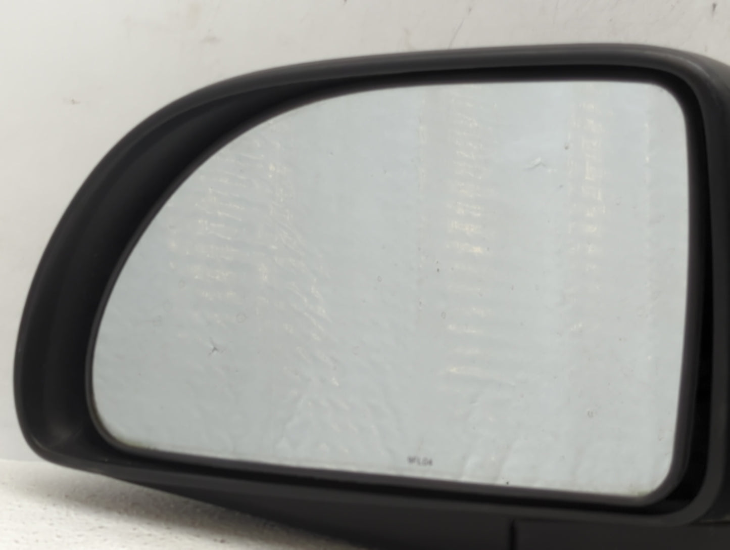 2005-2009 Chevrolet Equinox Driver Side View Mirror - Left Door Mirror OEM Used - Oemusedautoparts1.com