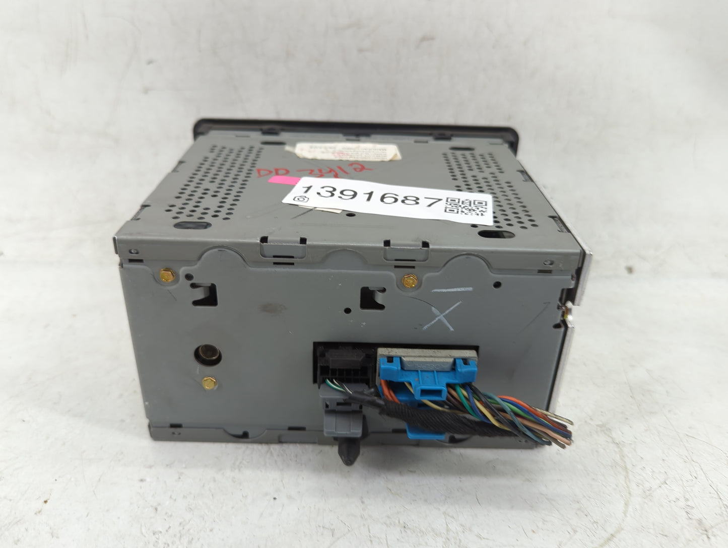2002-2005 Chevrolet Impala Radio AM FM Cd Player Receiver Replacement P/N:10335223 Fits Fits 2002 2003 2004 2005 OEM Used Au