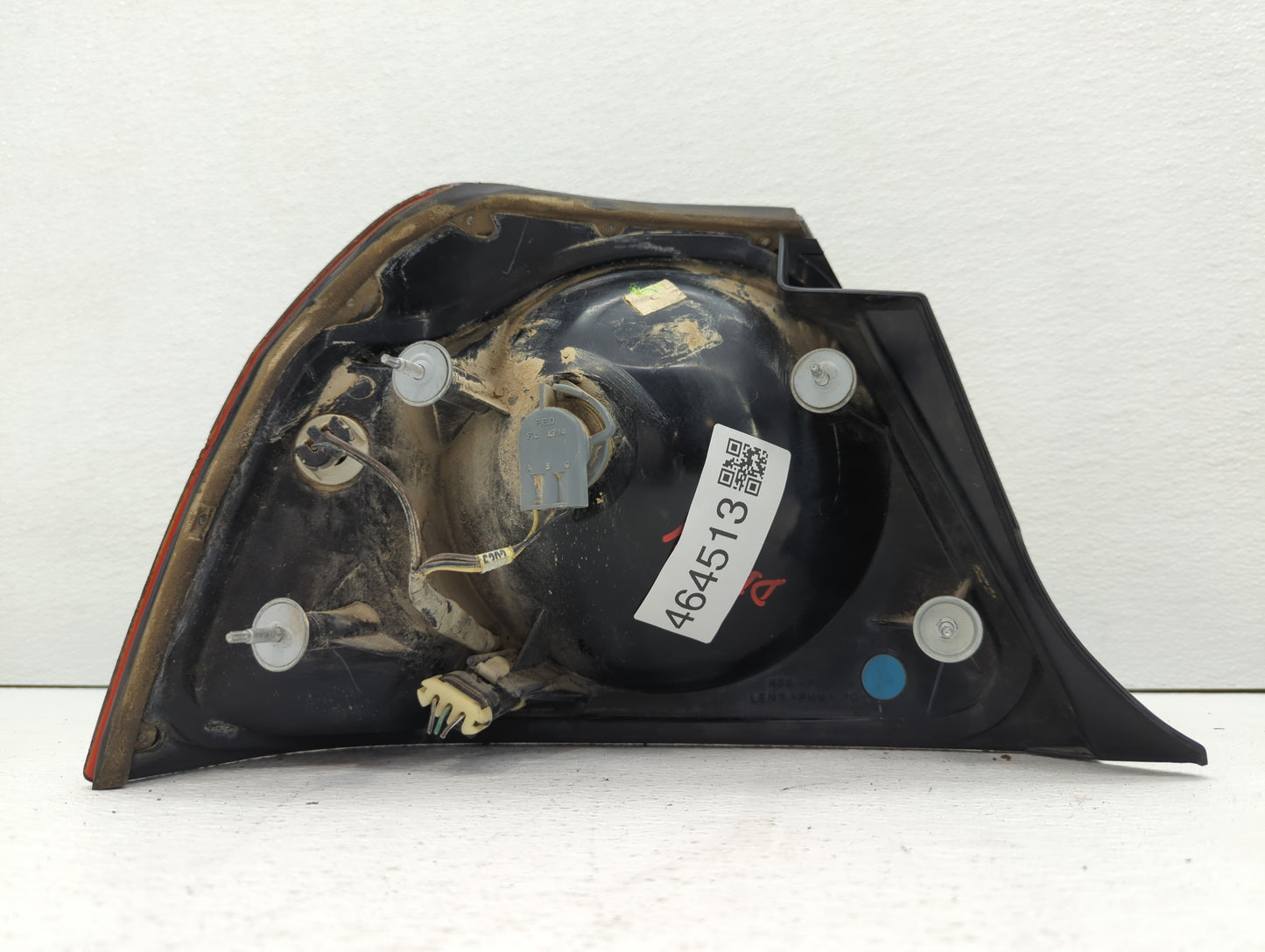 2004-2005 Chevrolet Impala Tail Light Assembly Passenger Right OEM P/N:49209454 16525262 Fits Fits 2004 2005 OEM Used Auto P