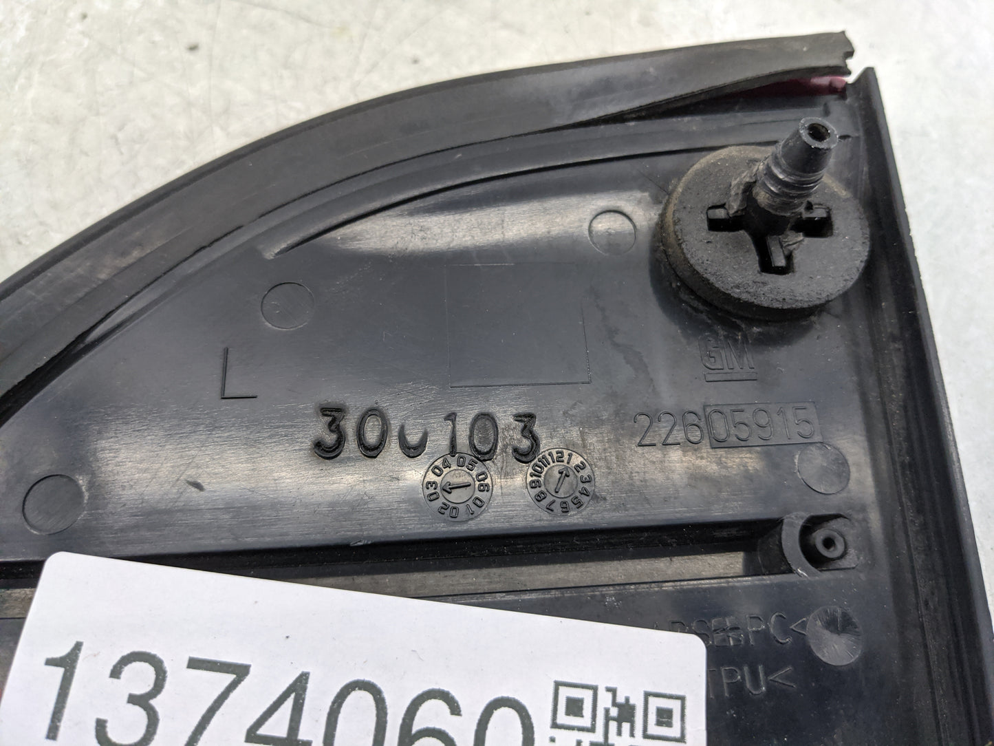 2005 Chevrolet Malibu Tail Light Assembly Driver Left OEM P/N:22605915 Fits OEM Used Auto Parts - Oemusedautoparts1.com