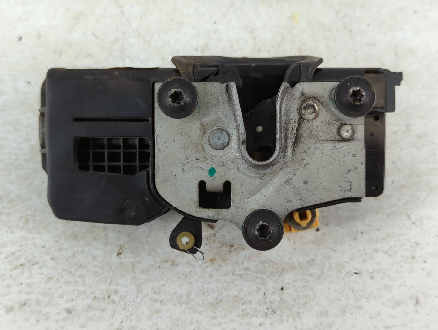 2005 Chevrolet Malibu Door Latch - Oemusedautoparts1.com