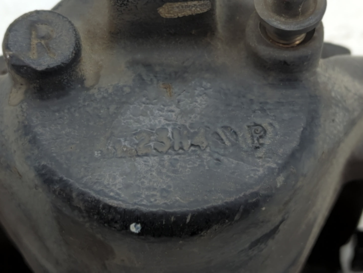 2000-2005 Chevrolet Monte Carlo Front Passenger Right Brake Caliper - Oemusedautoparts1.com