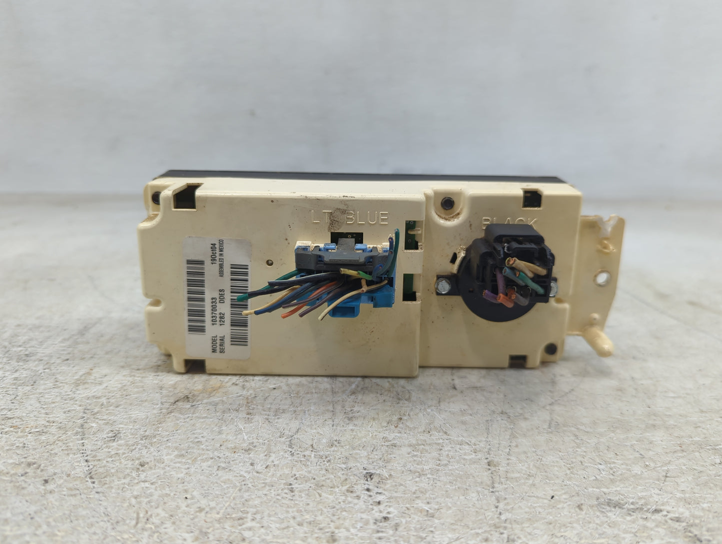 2005-2007 Chevrolet Silverado 1500 Climate Control Module Temperature AC/Heater Replacement P/N:10370033 Fits Fits 2005 2006
