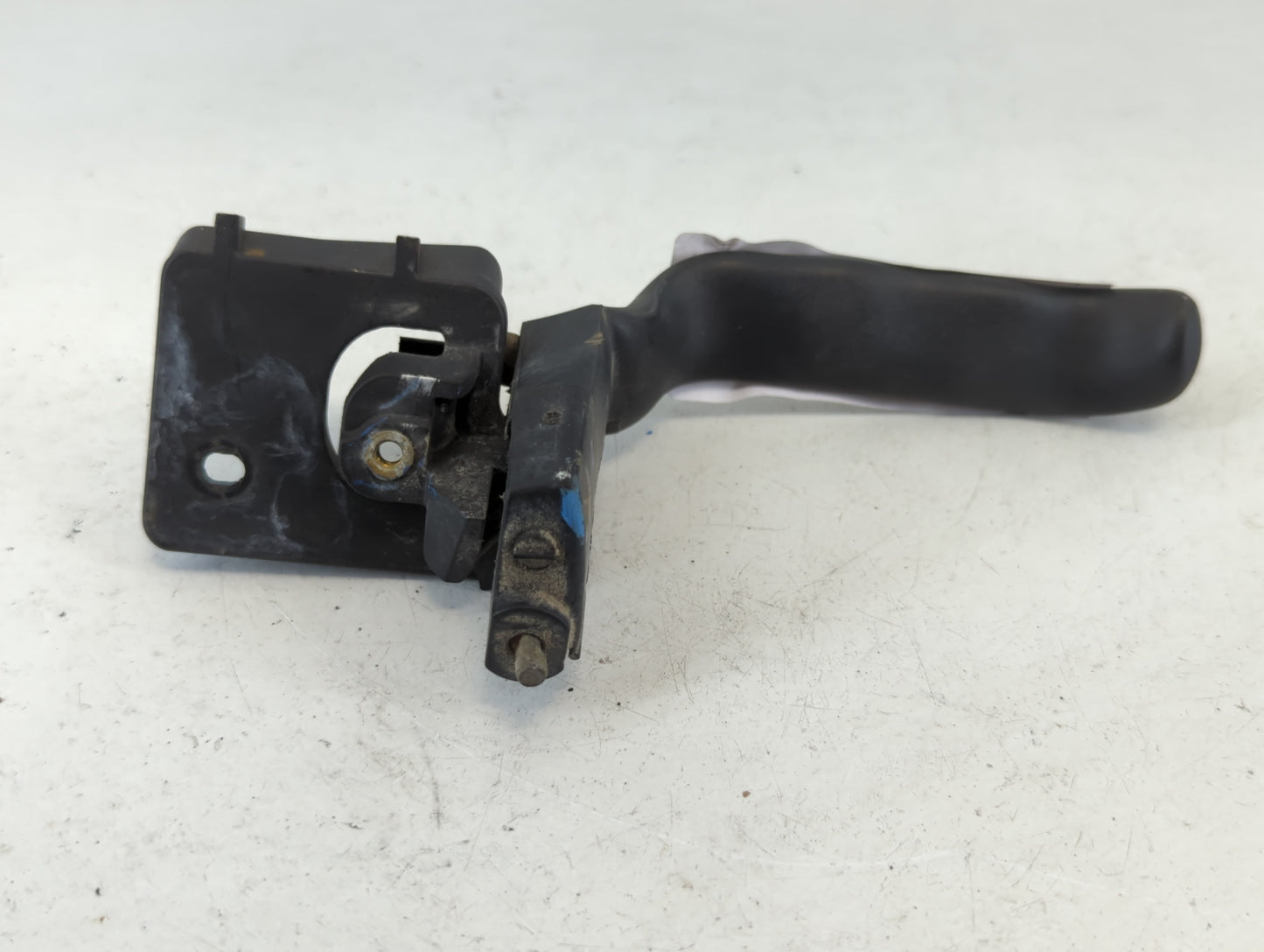 2003 Silverado 1500 Driver Front Left Door Handle Exterior Assembly - Oemusedautoparts1.com