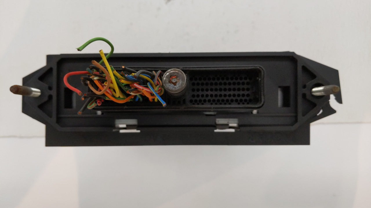 2005 Chevrolet Styleline Deluxe PCM Engine Control Computer ECU ECM PCU OEM P/N:2R83-10K975-FA Fits Fits 2004 OEM Used Auto