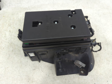 2004-2005 Chevrolet Trailblazer Fusebox Fuse Box Panel Relay Module Fits Fits 2004 2005 OEM Used Auto Parts