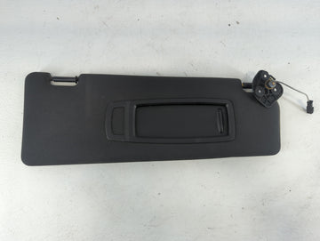 2005-2007 Chevrolet Trailblazer Sun Visor Shade Replacement Passenger Right Mirror Fits Fits 2005 2006 2007 OEM Used Auto Parts