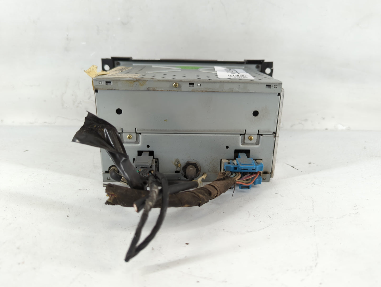 2005-2007 Chevrolet Uplander Radio AM FM Cd Player Receiver Replacement P/N:15209242 Fits Fits 2005 2006 2007 OEM Used Auto