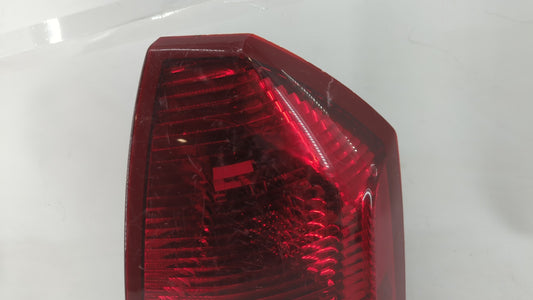 2005-2007 Chrysler 300 Tail Light Assembly Passenger Right OEM P/N:58622-E Fits Fits 2005 2006 2007 OEM Used Auto Parts