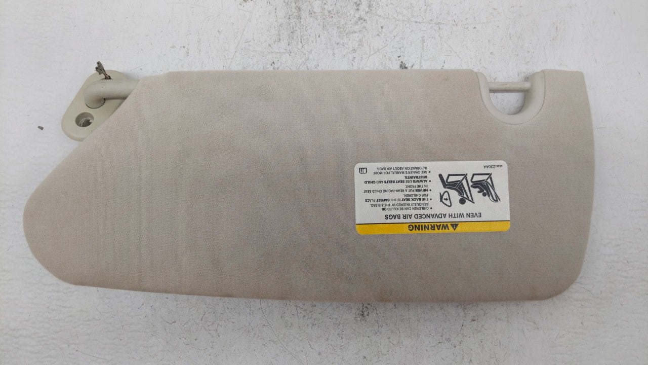 2004-2006 Chrysler Pacifica Sun Visor Shade Replacement Passenger Right Mirror Fits Fits 2004 2005 2006 OEM Used Auto Parts