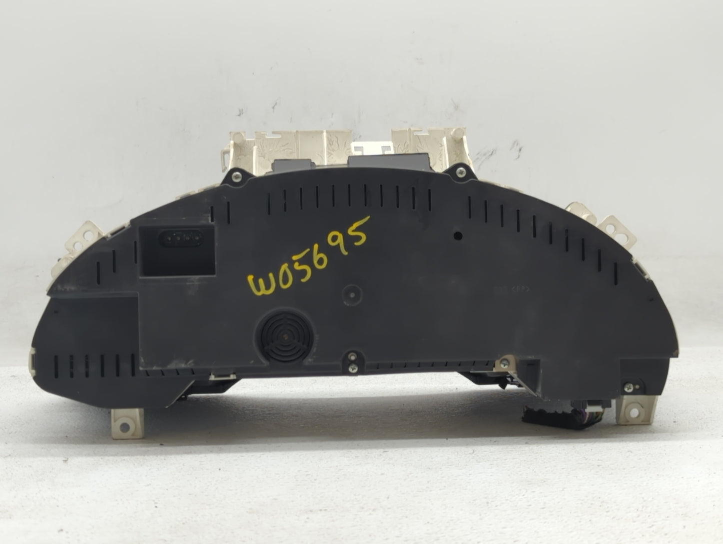 2005 Chrysler Pacifica Instrument Cluster Speedometer Gauges P/N:P05082901AE P05082901AF Fits OEM Used Auto Parts - Oemuseda