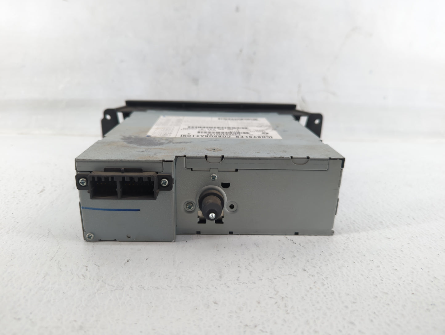 2004-2008 Chrysler Pacifica Information Display Screen - Oemusedautoparts1.com