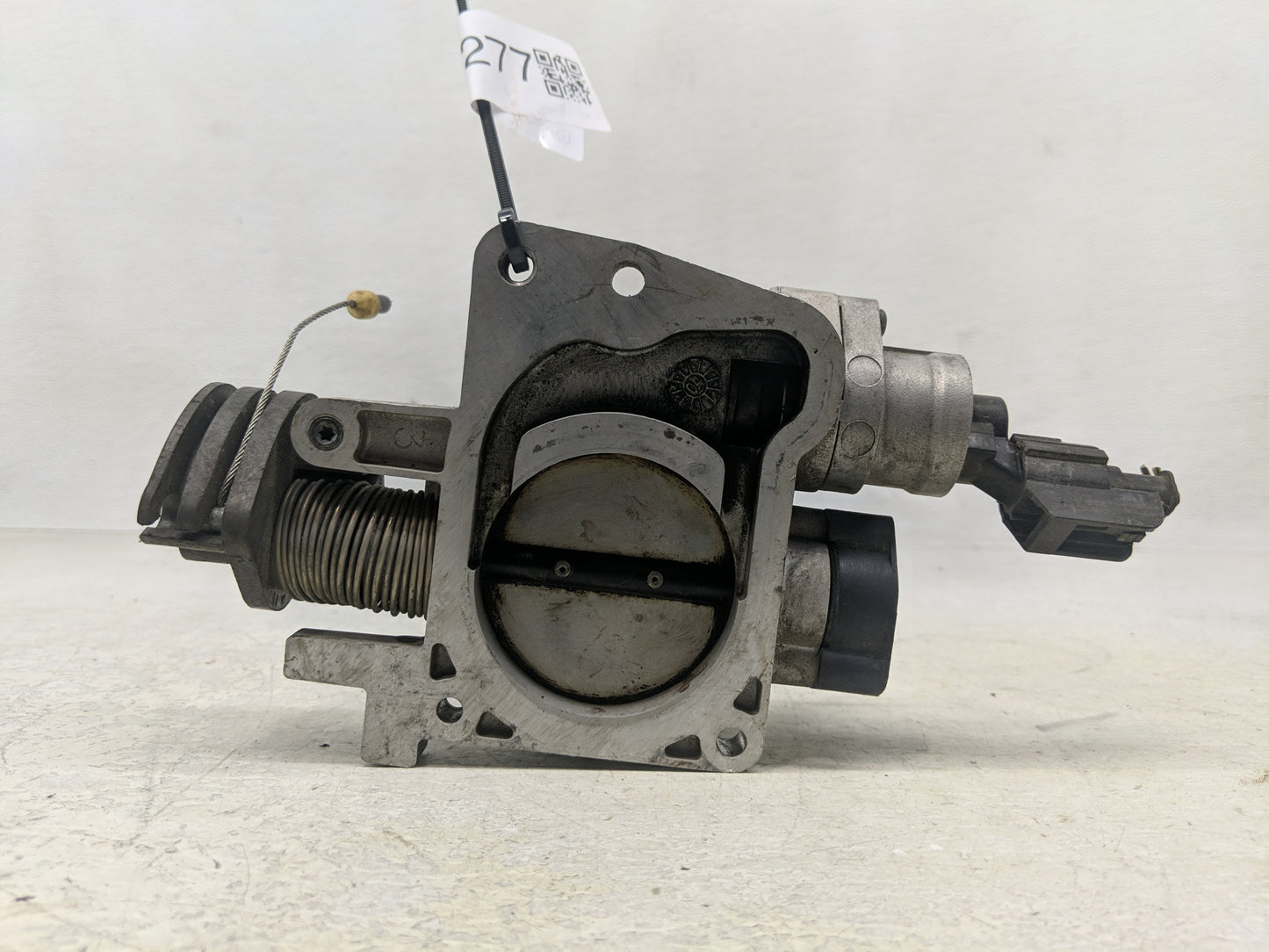 2004-2006 Chrysler Sebring Throttle Body P/N:04591606AC Fits Fits 2004 2005 2006 OEM Used Auto Parts - Oemusedautoparts1.com