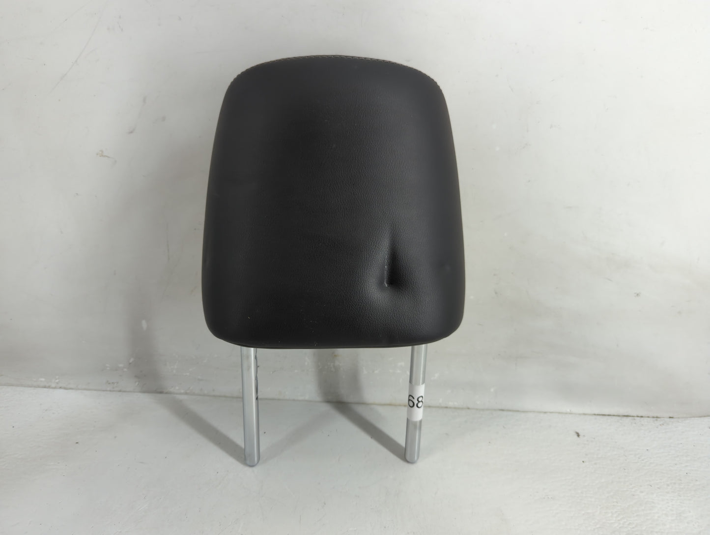 2005-2007 Chrysler Town & Country Headrest Head Rest Rear Seat Fits Fits 2005 2006 2007 OEM Used Auto Parts - Oemusedautopar