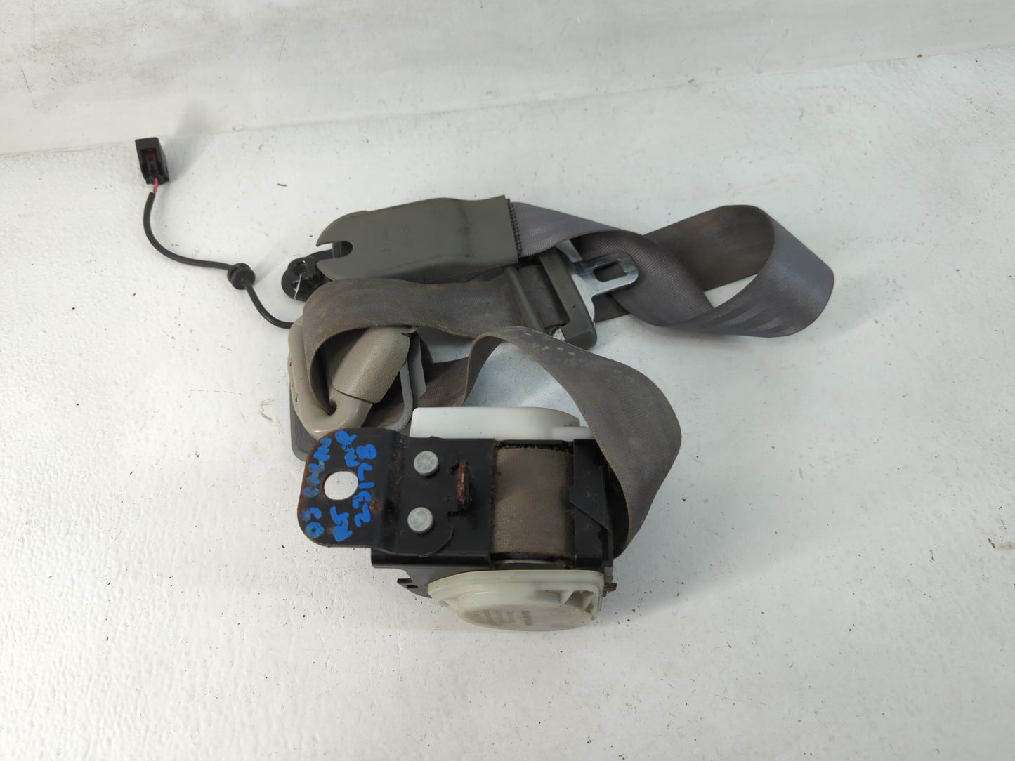 2005-2007 Dodge Caravan Passenger Front Seatbelt Buckle - Oemusedautoparts1.com