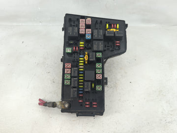 2005-2007 Dodge Dakota Fusebox Fuse Box Panel Relay Module P/N:1587091-1 Fits Fits 2005 2006 2007 OEM Used Auto Parts