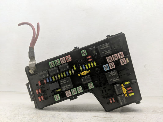 2005-2007 Dodge Dakota Fusebox Fuse Box Panel Relay Module P/N:04839703AH Fits Fits 2005 2006 2007 OEM Used Auto Parts