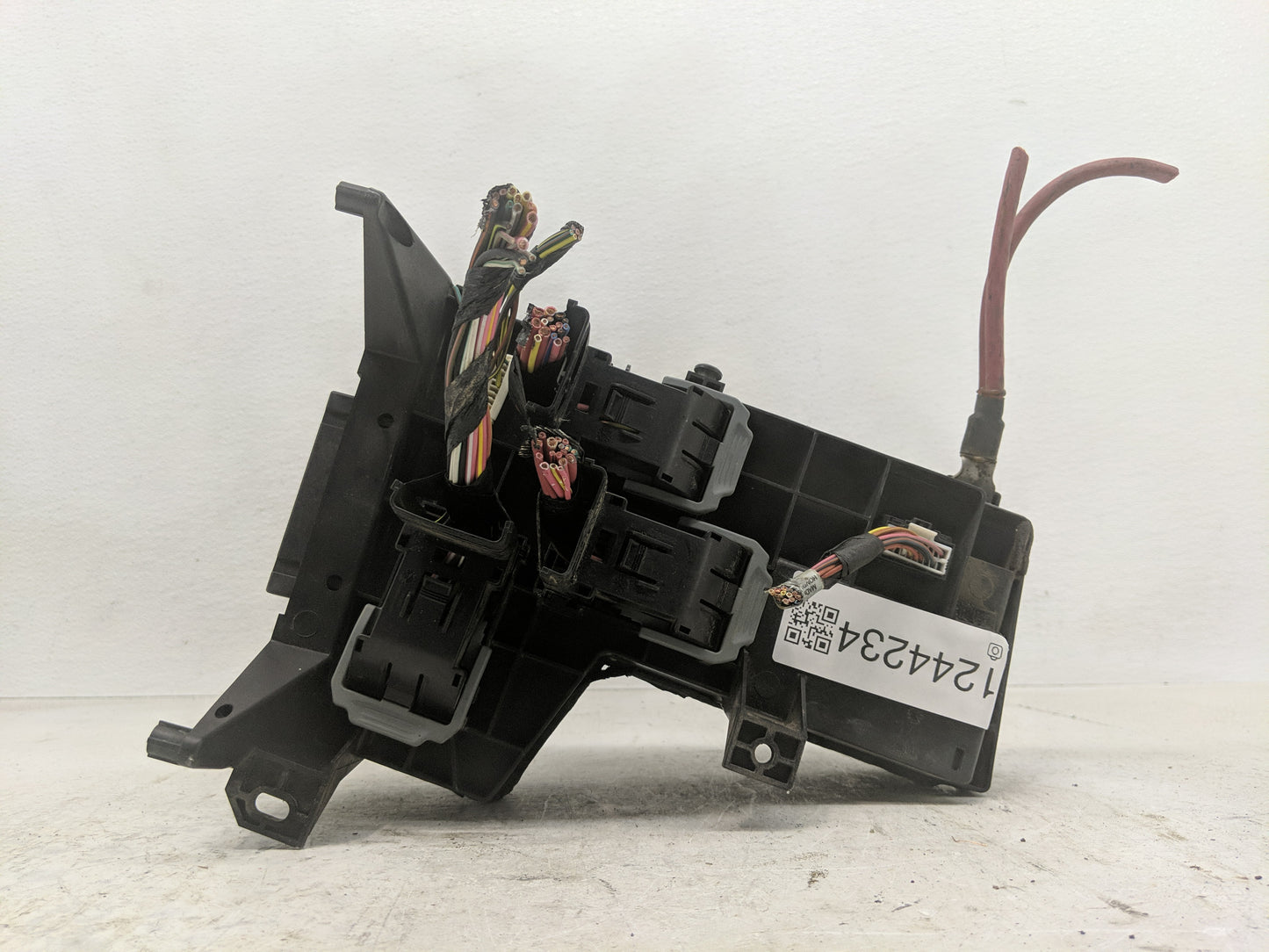 2005-2007 Dodge Dakota Fusebox Fuse Box Panel Relay Module P/N:04839703AH Fits Fits 2005 2006 2007 OEM Used Auto Parts - Oem