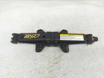 2005 Dodge Durango Spare Scissor Car Jack