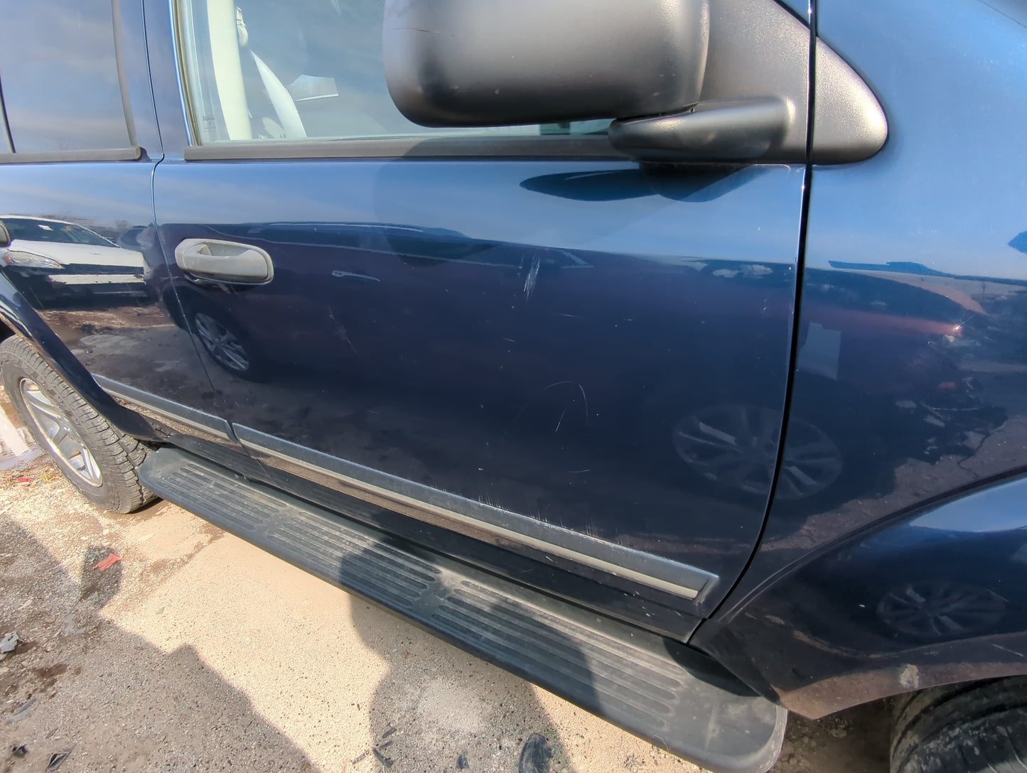 2004-2009 Dodge Durango Passenger Front Door Oem - Oemusedautoparts1.com