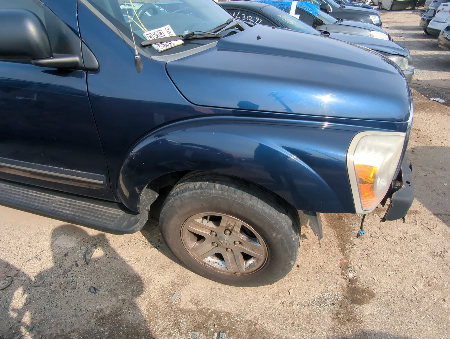 2004-2006 Dodge Durango Passenger Fender - Oemusedautoparts1.com