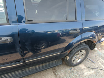 2004-2009 Dodge Durango Driver Rear Door Oem
