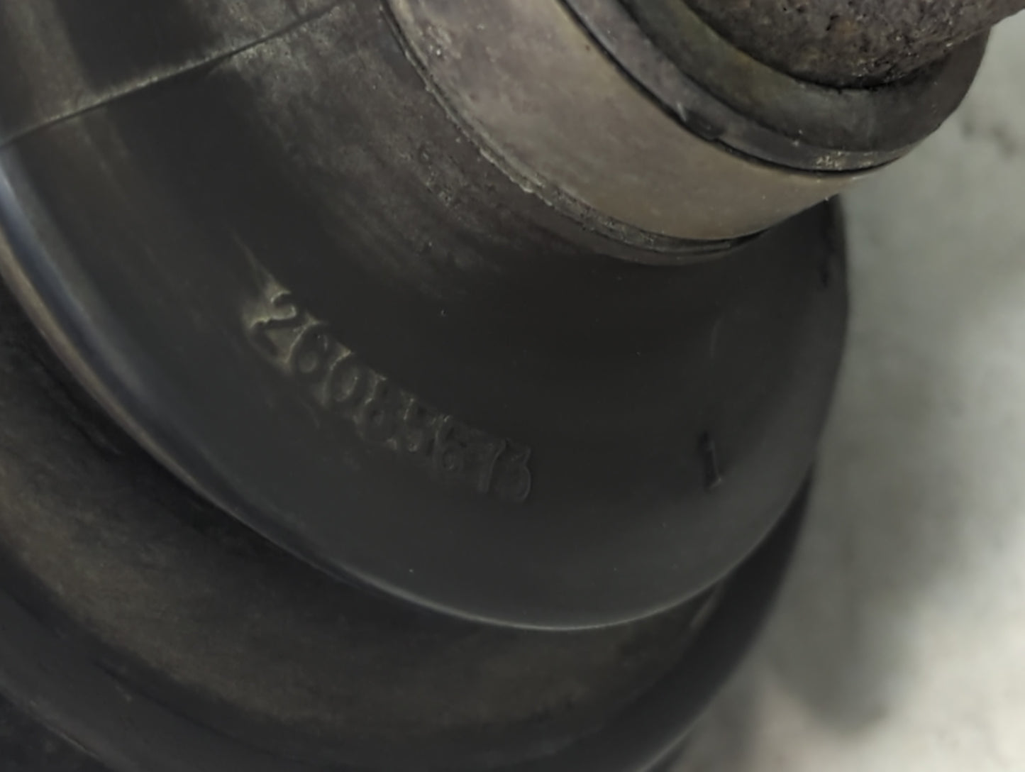 2002-2005 Dodge Ram 1500 Axle Shaft Front Passenger Cv C/v - Oemusedautoparts1.com