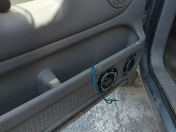 2005 Dodge Ram 1500 Front Left Driver Interior Door Panel Trim