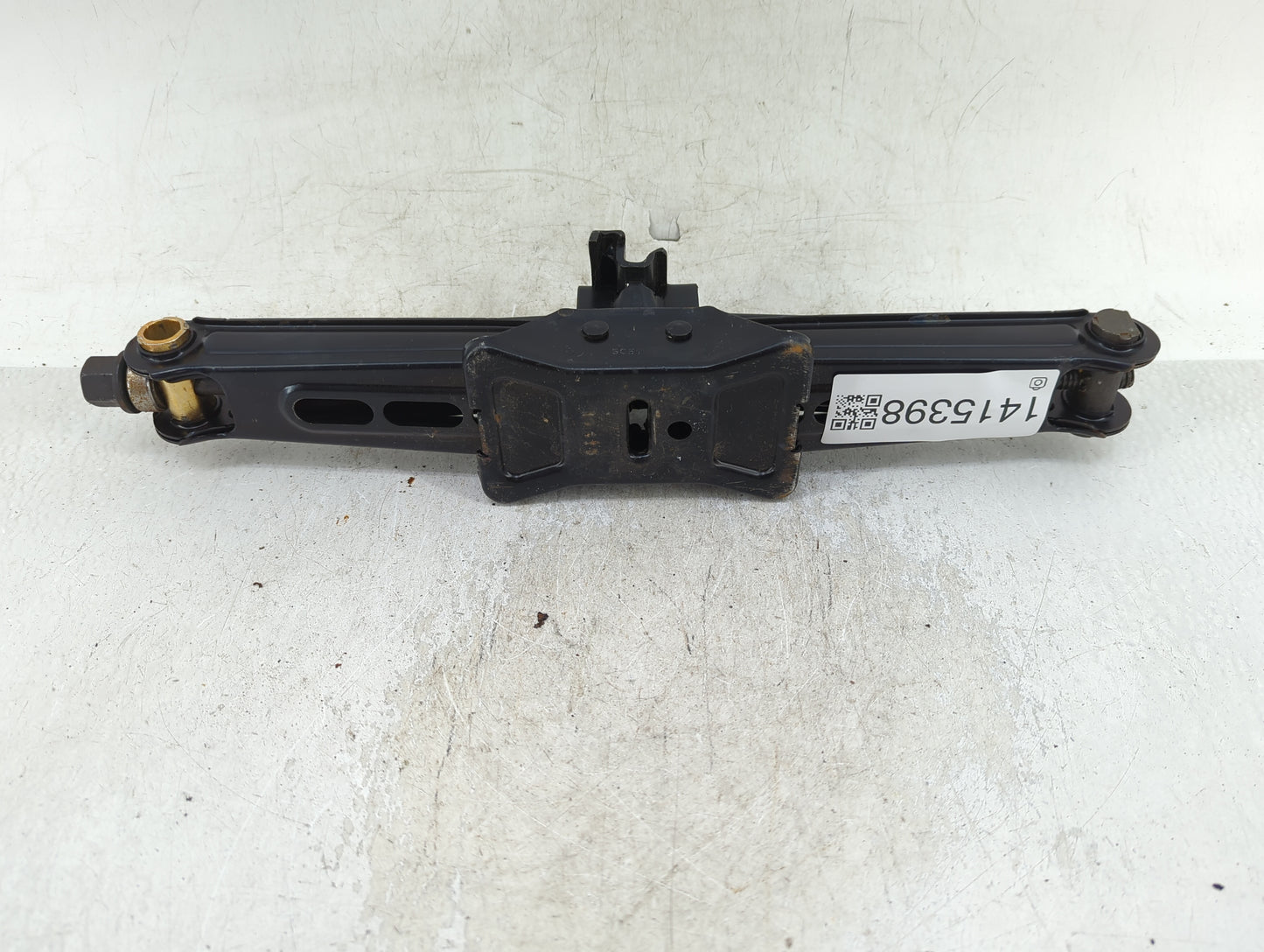 2005 Ford Edge Spare Scissor Car Jack - Oemusedautoparts1.com
